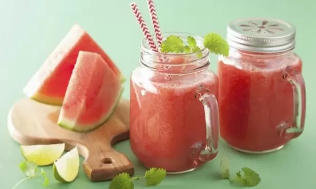 Dietní melounové smoothie pro hubnutí